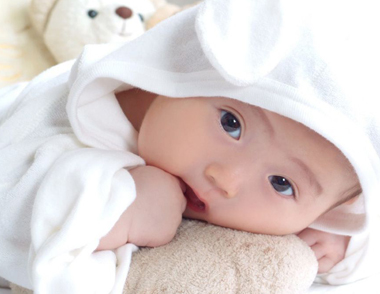 爸妈如何引导宝宝学坐(图)